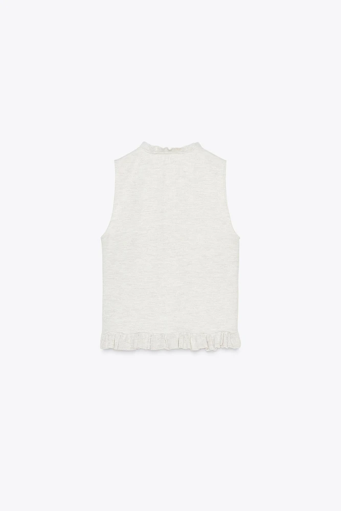 SOFT RUFFLED TOP