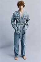 HI-RISE RIPPED MOM FIT JEANS