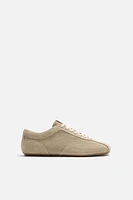 TENNIS EN CUIR ÉDITION LIMITÉE