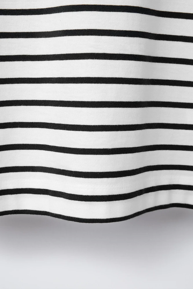 STRIPED EYELASH T-SHIRT