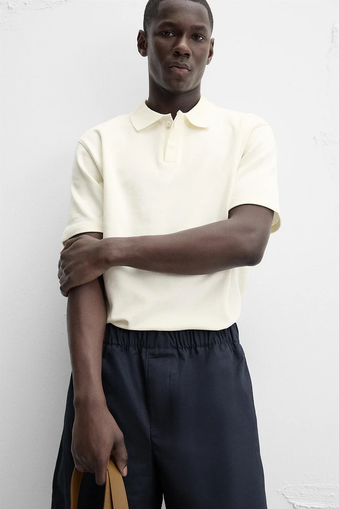 TEXTURED POLO