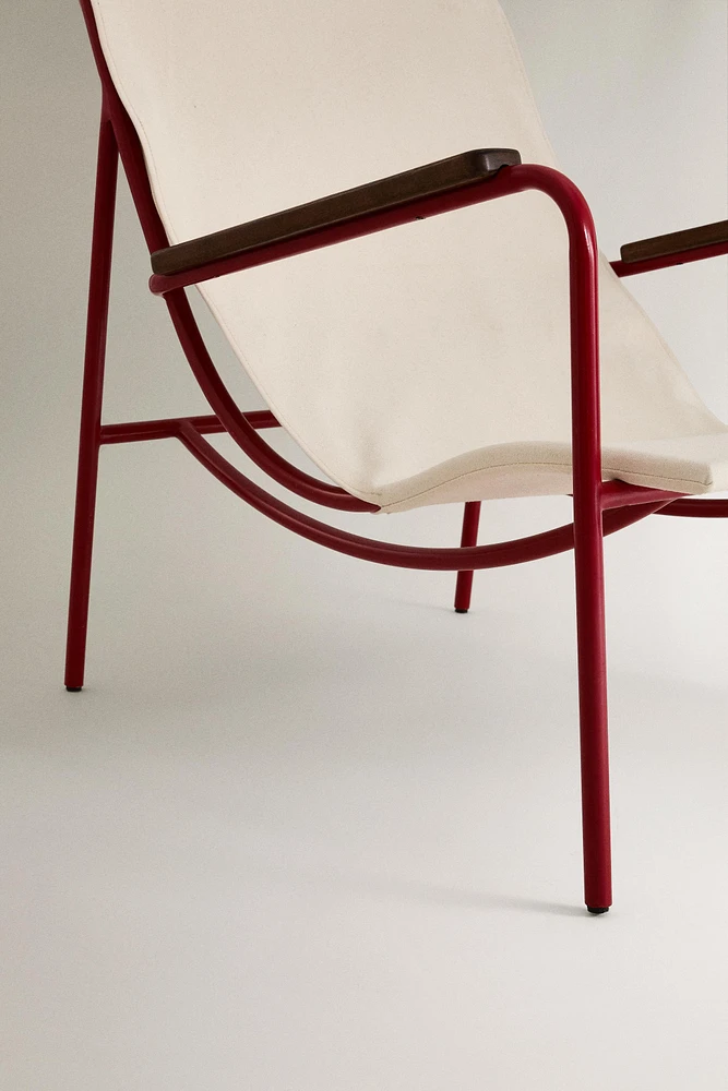 CHAISE STRUCTURE MÉTAL COULEUR