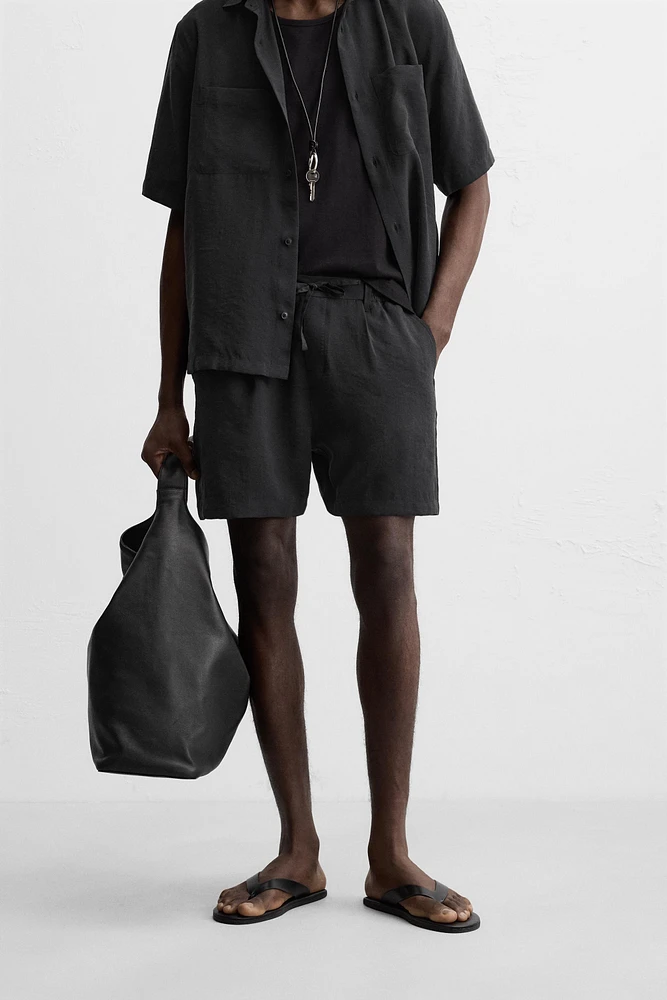 BERMUDA REGULAR FIT COURTE