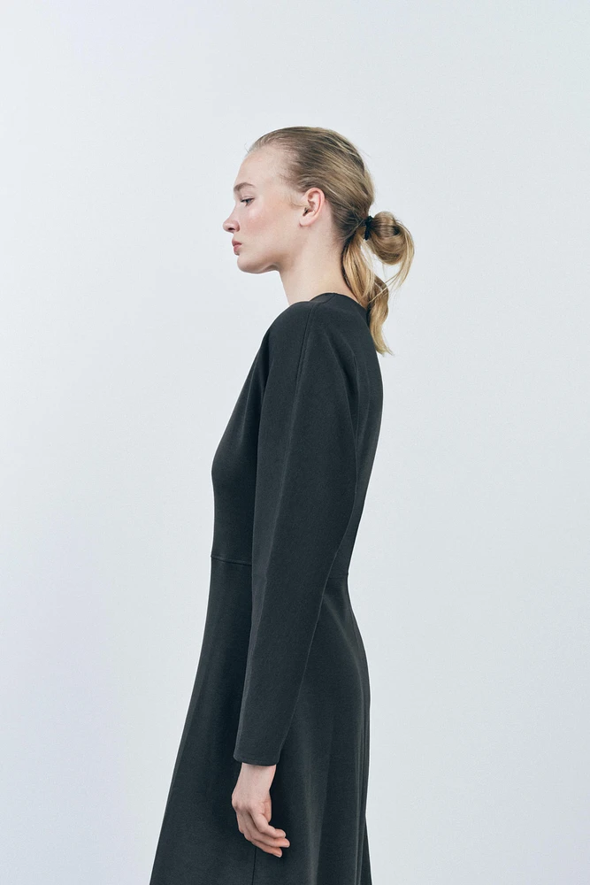 ROBE MI-LONGUE INTERLOCK