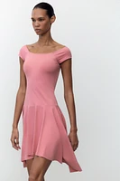 ROBE POLYAMIDE BAS ASYMÉTRIQUE