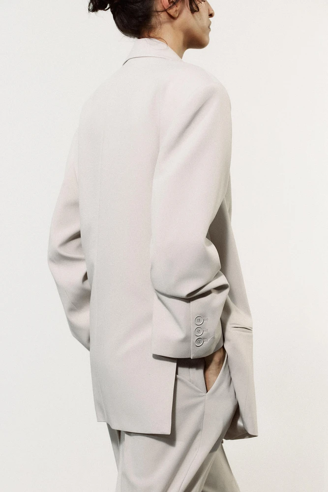 OVERSIZED BLAZER