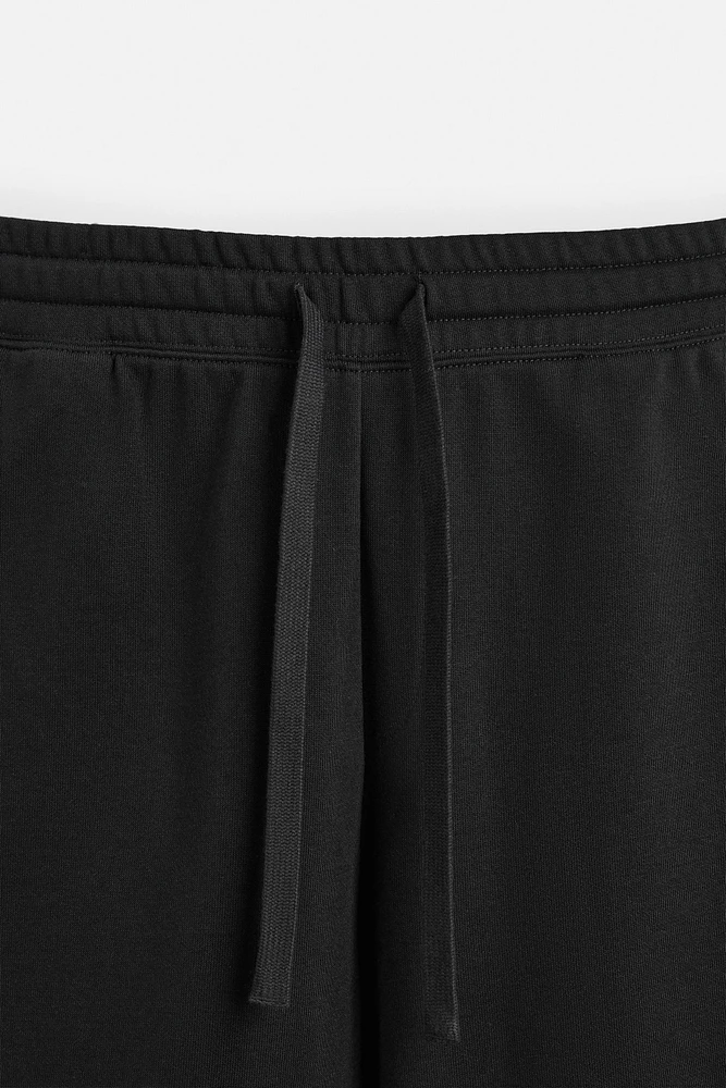 BASIC JOGGING PANTS