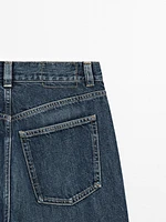 High-waist wide-leg jeans with pockets