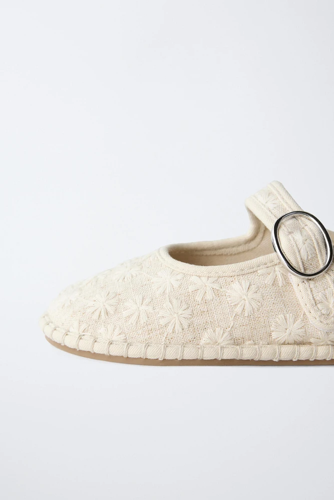 EMBROIDERED BALLET FLATS