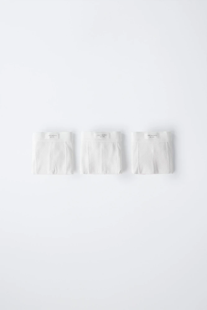 AGES -6/ THREE-PACK OF RIBBED BOXERS WITH LABEL