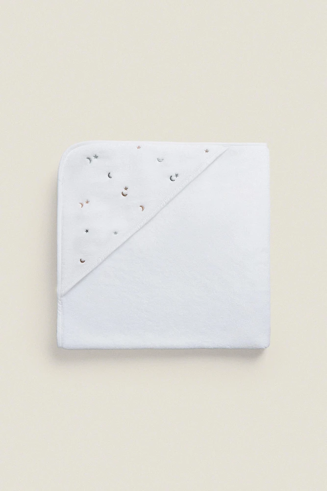 HOODED BABY TOWEL WITH STARS AND MOONS