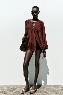 GATHERED FLOWY BLOUSE