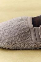 COZY SLIPPERS