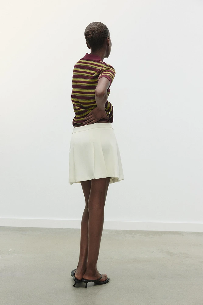 PLEATED SHORTS