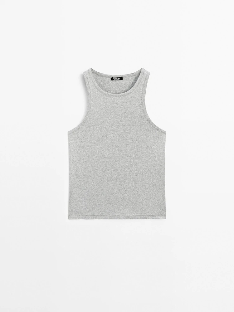 Round neck top with shimmery detail