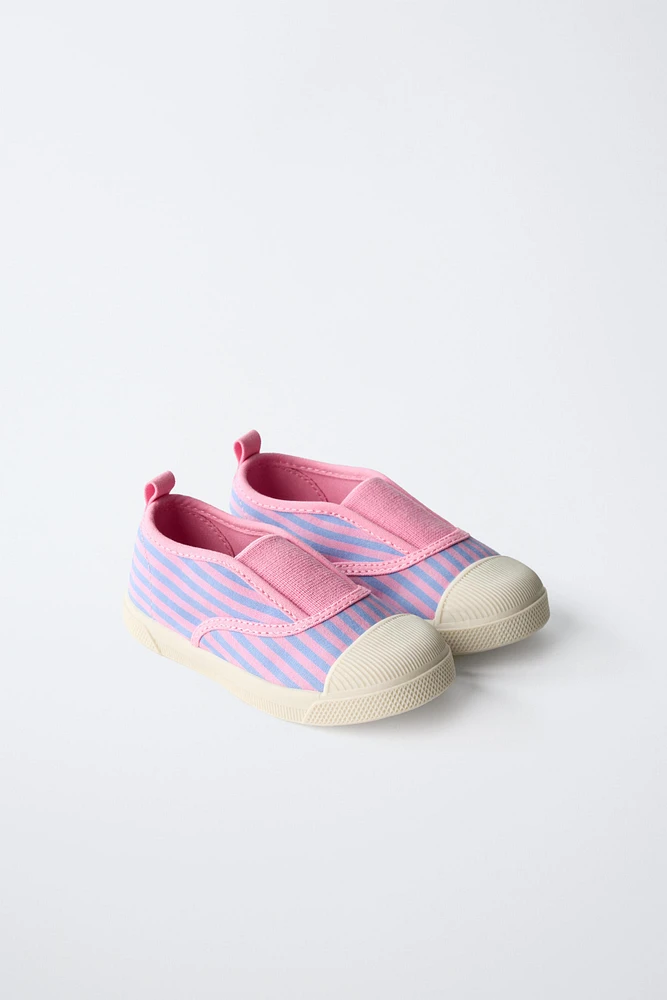 STRIPED SNEAKERS