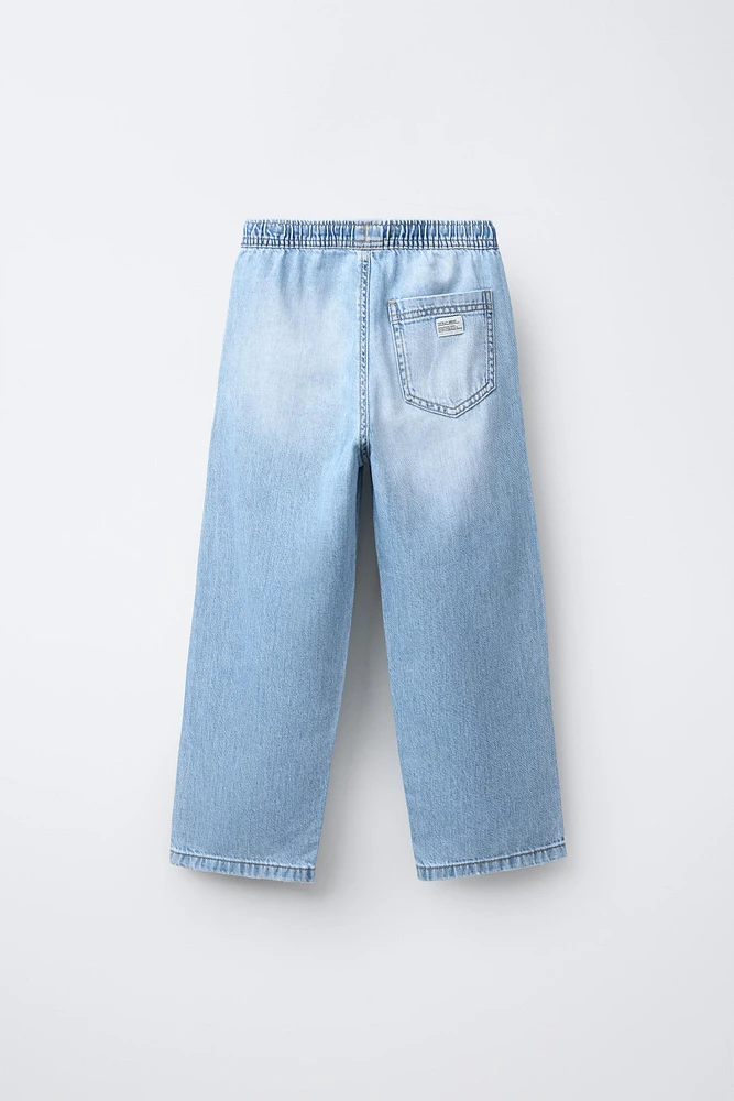 FLOWY STRAIGHT LEG JEANS