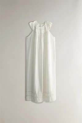 CHEMISE DE NUIT FRONCÉE ET DENTELLE