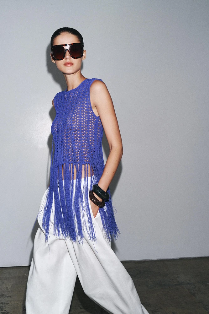 TOP EN MAILLE CROCHET FRANGES