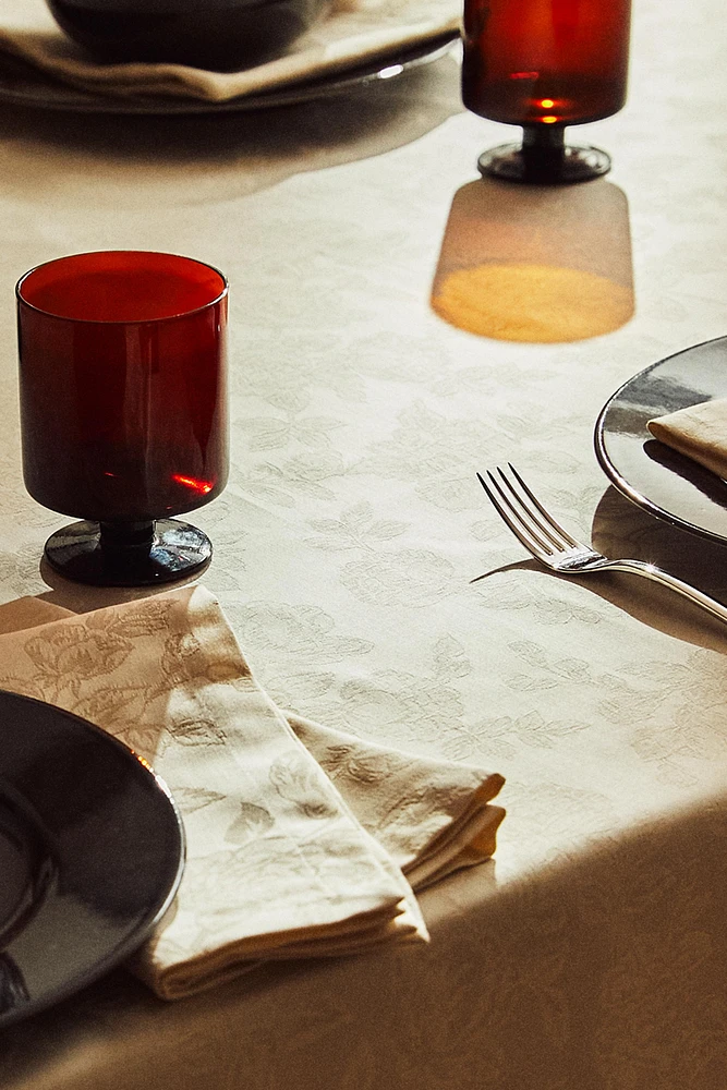 FLORAL JACQUARD TABLECLOTH