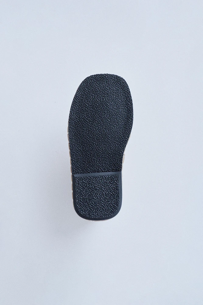 ZARA TIMELESS - CHAUSSURES EN CUIR À LACETS