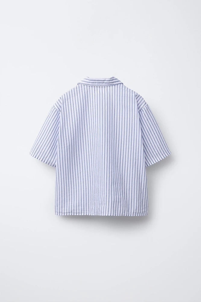 STRIPED SPREAD COLLAR SHIRT