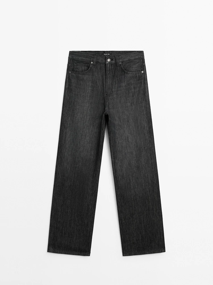 High-waist wide-leg jeans