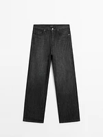 High-waist wide-leg jeans