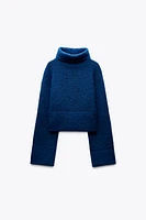 SOFT KNIT SWEATER