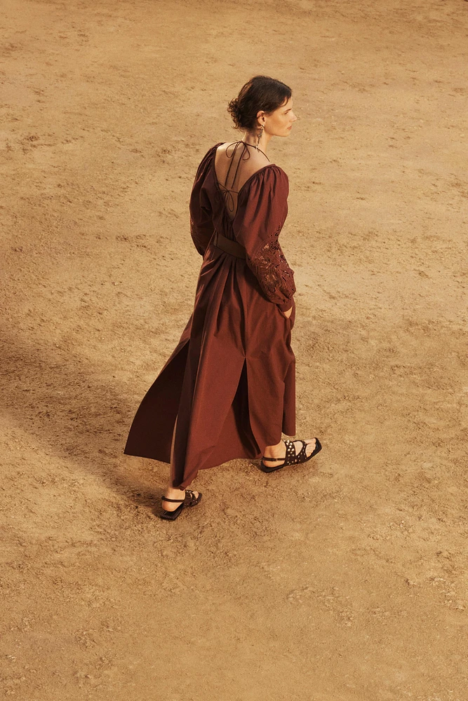 ROBE EN POPELINE BRODÉE ÉDITION LIMITÉE
