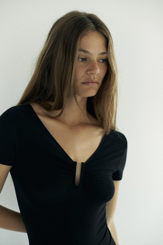 BODY RÉSILLE PIÈCE MÉTALLIQUE