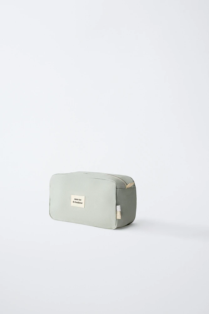 TROUSSE DE TOILETTE BASIQUE