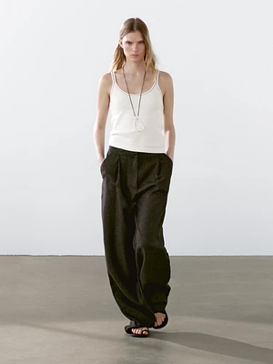 Sleeveless 100% cotton knit T-shirt
