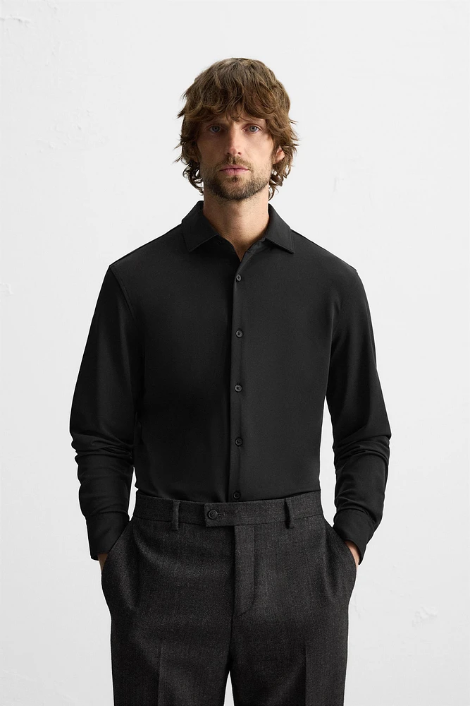 TEXTURED STRETCH SHIRT