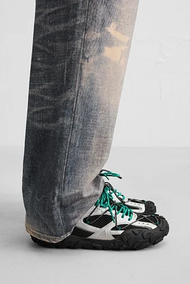 TEXTURED SOLE SNEAKERS