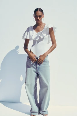 VOLUME RUFFLE BODYSUIT