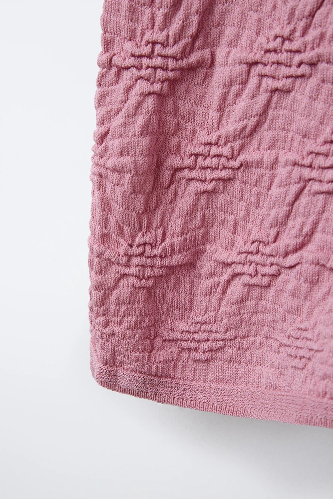 TEXTURED KNIT BERMUDA SHORTS