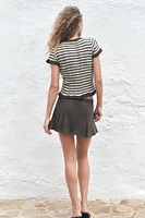 T-SHIRT À RAYURES ET VOLANTS