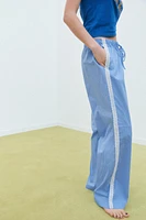 PANTALON STYLE PYJAMA À CARREAUX AVEC DENTELLE