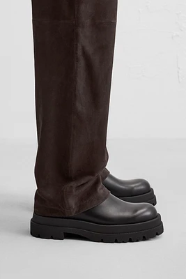 CHUNKY CHELSEA BOOTS