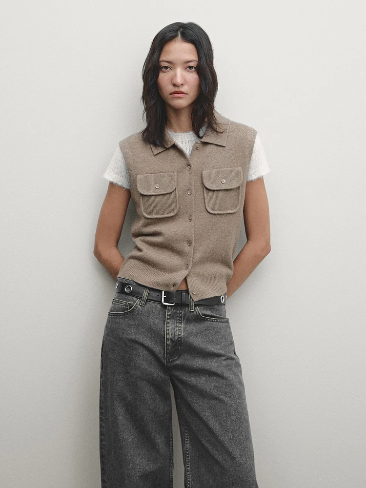 Cropped knit vest with pockets