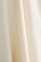 CAPE SATIN ASYMÉTRIQUE