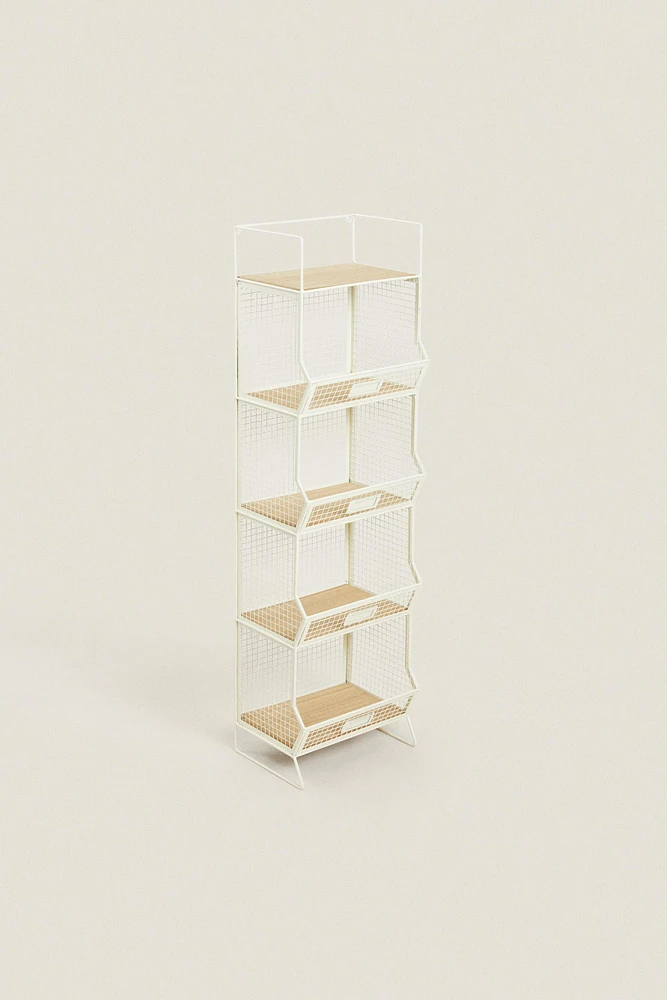 STORAGE UNIT WITH SHELVES