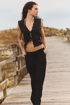 EMBROIDERED TOP