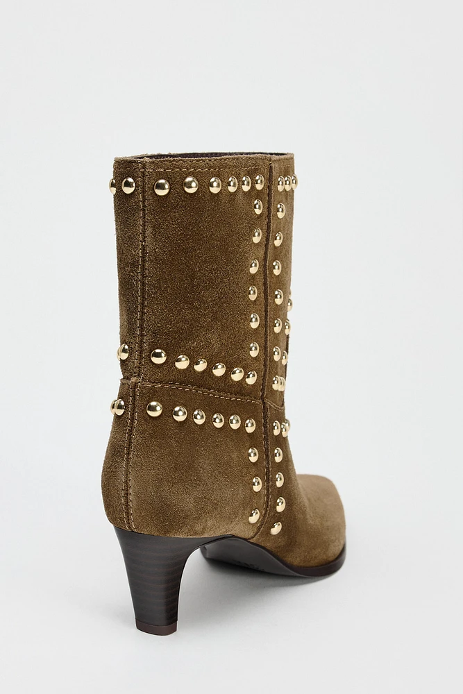 SPLIT LEATHER STUDDED ANKLE BOOTS