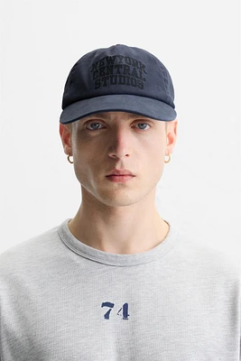 FLAT BILL PRINTED CAP