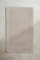 TEXTURED STRIPED BATH MAT