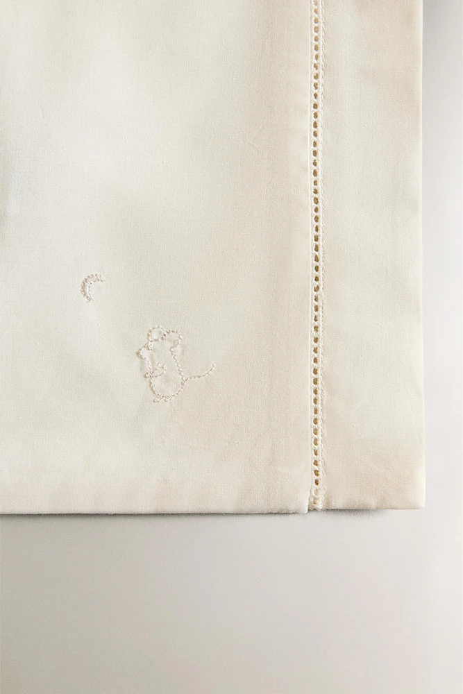 SET OF MINI CRIB SHEETS WITH EMBROIDERED MICE