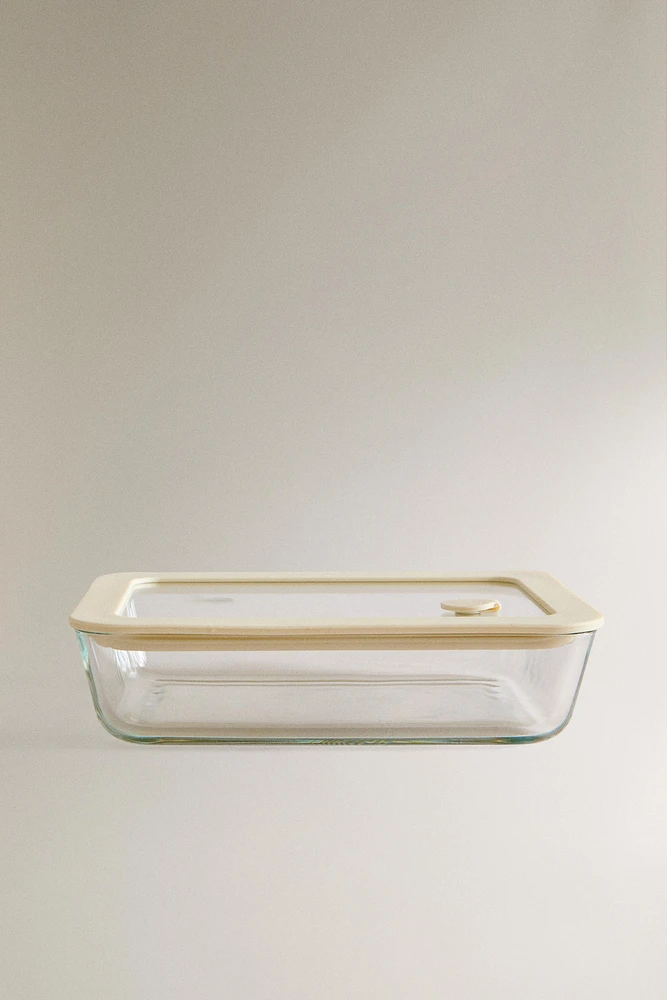 23.67 oz AIRTIGHT FOOD CONTAINER