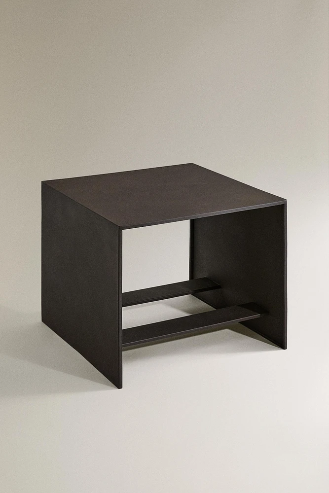 TABLE D’APPOINT MÉTAL VIEILLI